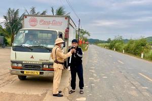 Thanh Hoá: 2 ngày đầu nghỉ Tết Dương lịch, xử phạt 160 trường hợp vi phạm nồng độ cồn