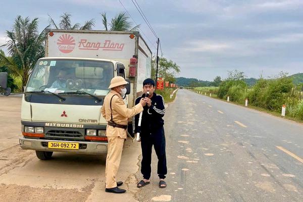 Thanh Hoá: 2 ngày đầu nghỉ Tết Dương lịch, xử phạt 160 trường hợp vi phạm nồng độ cồn