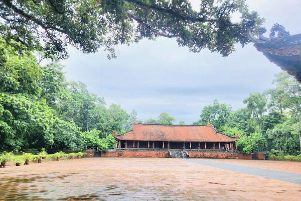 Thanh Hoá: Đình chỉ công tác hướng dẫn viên tại Di tích quốc gia đặc biệt Lam Kinh