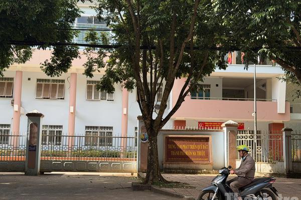 Vụ “biến” hơn 10 tỷ đồng tiền đền bù giải phóng mặt bằng để chi “lệch” mục đích ở Đắk Lắk: Tiền của dân không phải “giấy lót tay”