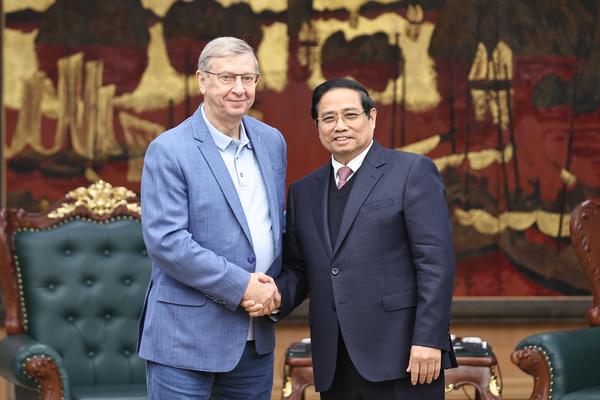 Gặp Thủ tướng, Tập đoàn tư nhân lớn nhất Nga mong muốn tăng nội địa hóa tại Việt Nam