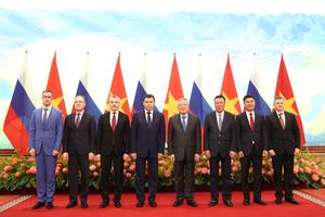 Từ “đối ngoại hành chính” sang “đối ngoại phục vụ cải cách”