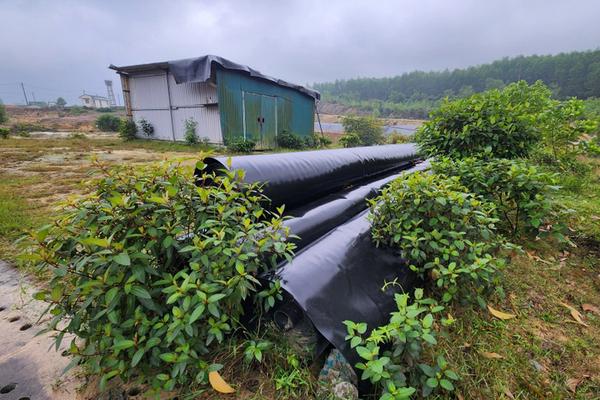 Bãi rác Hương Bình: Khi dự án cấp bách bị “đóng băng” giữa núi đồi và trách nhiệm quản lý