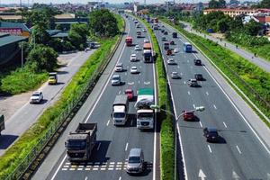 Ninh Bình: Tước phù hiệu nhiều xe giường nằm vi phạm