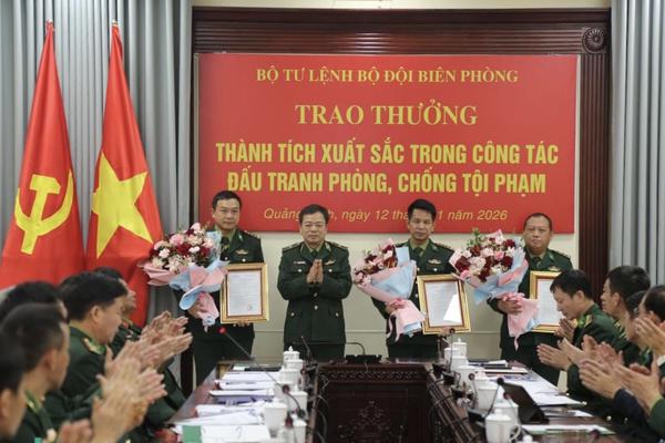 Quyết liệt đấu tranh phòng, chống tội phạm biên giới, vùng biển dịp Tết Bính Ngọ
