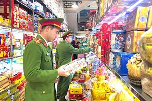 TP Hồ Chí Minh mở cao điểm chống buôn lậu, gian lận thương mại và hàng giả dịp Tết Bính Ngọ