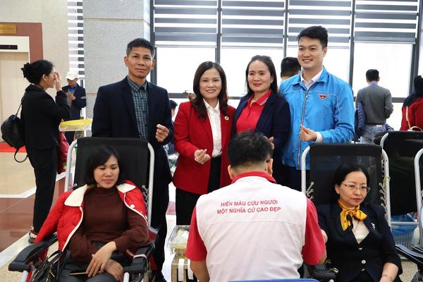 Thanh tra tỉnh Bắc Ninh hưởng ứng “Lễ hội Xuân Hồng”: Lan tỏa nghĩa cử nhân ái vì cộng đồng