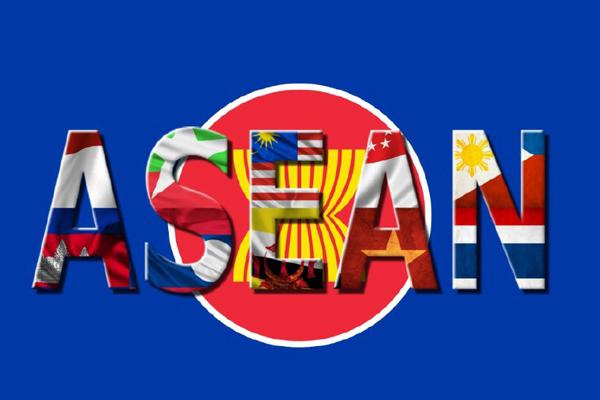 Xây dựng Cộng đồng ASEAN hội nhập, tự lực, tự cường, bền vững, lấy người dân làm trung tâm