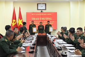 Trao thưởng đột xuất cho các chiến sĩ biên phòng có thành tích xuất sắc trong phá án