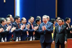 3 lãnh đạo chủ chốt và 7 Ủy viên Bộ Chính trị tái cử Trung ương khóa mới