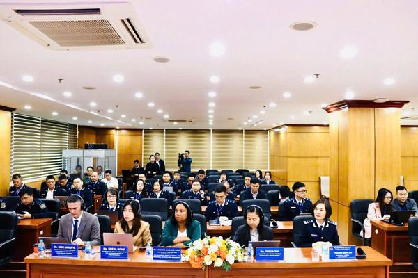 Hội thảo quốc gia về quản lý rủi ro và chống buôn bán trái phép các loài động, thực vật hoang dã