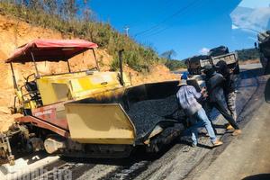 Vượt thời tiết cực đoan, 68km đường nối Biển và Hoa dần về đích