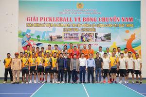 Phòng CSGT Công an tỉnh Quảng Trị tổ chức giải thể thao chào mừng 80 năm ngày truyền thống