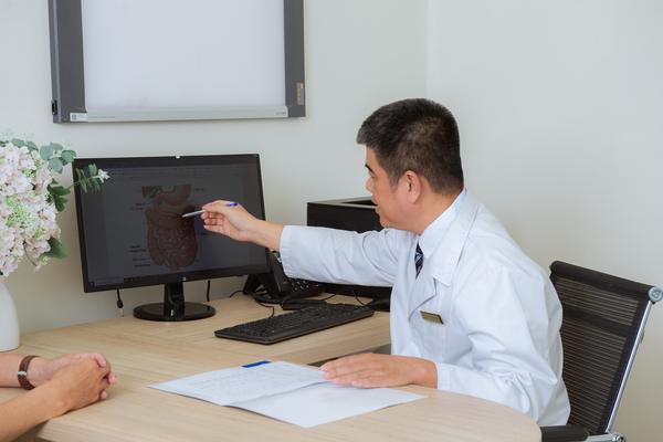 Vinmec Phú Quốc “giải cứu” bệnh nhân người Pháp khỏi 7 năm khổ sở vì rò hậu môn