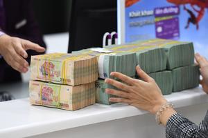 Lãi suất huy động lên cao, ngân hàng đối mặt áp lực chi phí vốn