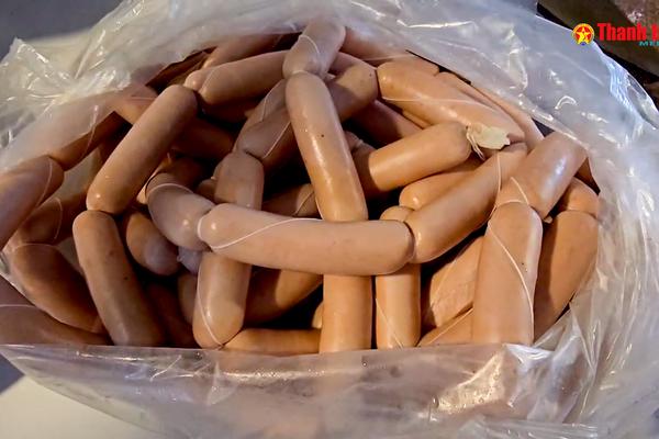 A lô Thanh tra: Thực phẩm Tết “nhà làm” tràn lan – khoảng trống trong kiểm soát an toàn