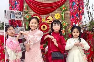Xuân Bính Ngọ 2026: Học sinh Hà Nội rộn ràng khám phá hương vị Tết xưa