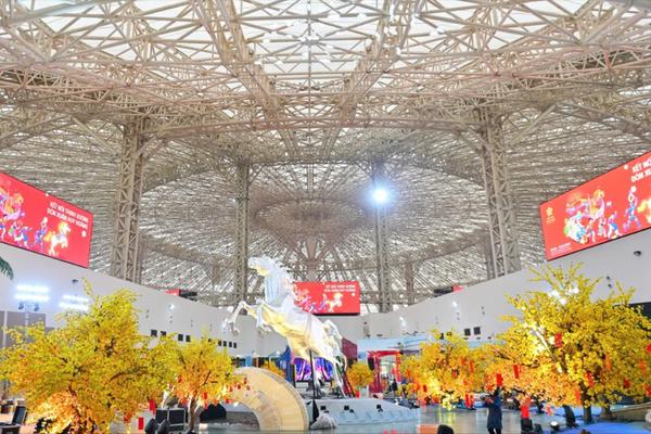 Hội chợ Mùa Xuân 2026 trước 'giờ G': Gian hàng hoàn thiện, sẵn sàng đón khách