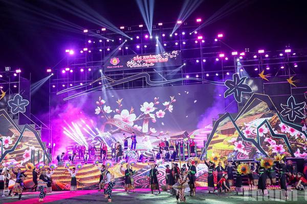 Nghệ An: Sắc Xuân vùng cao - ấm tình đồng bào