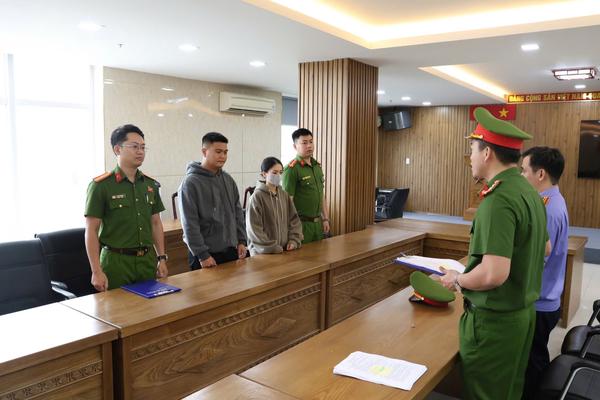 Khởi tố đường dây sản xuất, buôn bán rong biển giả