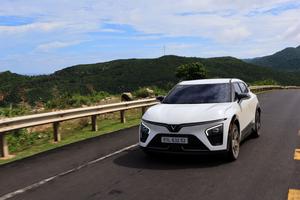 Cơ hội cuối để xuống tiền VinFast VF 7 với tổng ưu đãi lên tới hơn 140 triệu đồng