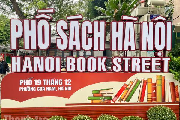 Phố sách Hà Nội trước thềm Xuân Bính Ngọ