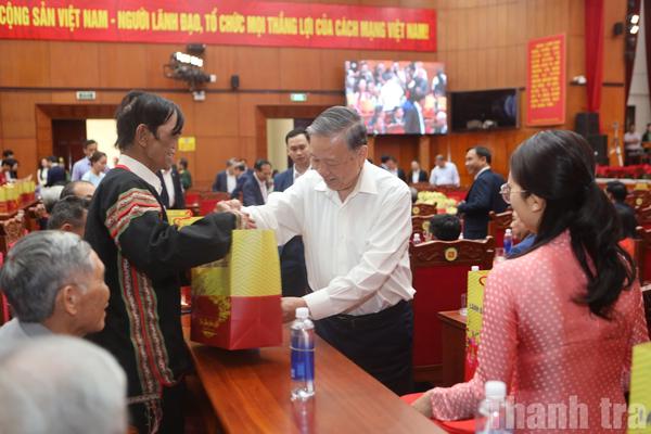 Tổng Bí thư Tô Lâm thăm, chúc Tết Đảng bộ, chính quyền và Nhân dân tỉnh Đắk Lắk