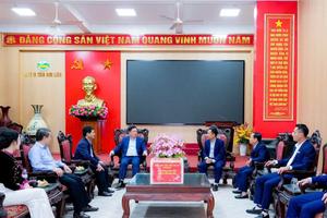 Bí thư Tỉnh ủy Nghệ An dâng hương tại Truông Bồn và chúc Tết cán bộ các “địa chỉ đỏ”