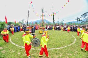 Xã Cẩm Hưng (Hà Tĩnh): Rộn ràng Lễ hội “Tìm trâu và mở cửa rừng” đầu Xuân