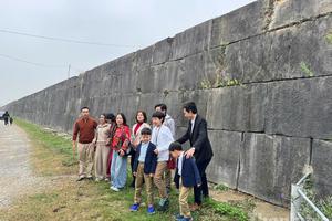 Du khách đến các khu di tích trọng điểm của Thanh Hóa tăng mạnh dịp đầu năm