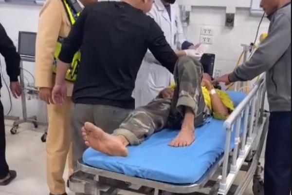 Thanh Hóa: Cảnh sát giao thông kịp thời hỗ trợ đưa người bệnh nguy kịch đi cấp cứu