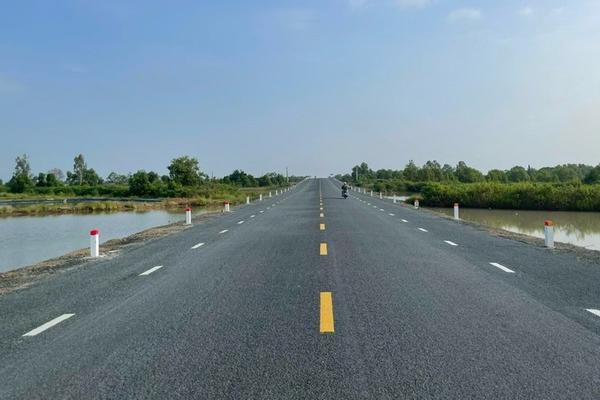 Đề xuất hơn 5.400 tỷ đồng mở rộng đường Hồ Chí Minh đoạn Năm Căn-Đất Mũi