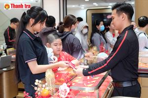 Giá vàng hôm nay 28/2: Vàng thế giới lên 5.278 USD/ounce