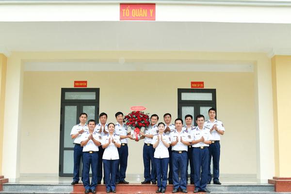 Bộ Tư lệnh Vùng Cảnh sát biển 4 chúc mừng Ngày Thầy thuốc Việt Nam