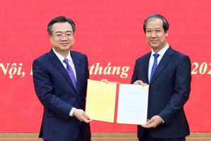 Điều động ông Nguyễn Kim Sơn và ông Nguyễn Sỹ Hiệp về Ban Chính sách, chiến lược Trung ương