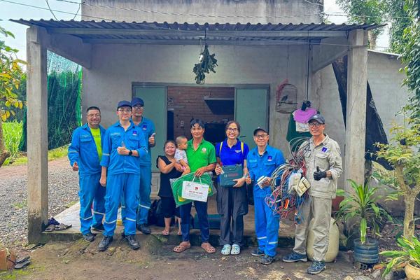 Tuổi trẻ Nhà máy đạm Phú Mỹ: Xung kích từ dây chuyền sản xuất đến những mái nhà dân