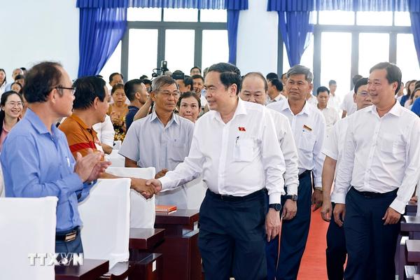 Chủ tịch Quốc hội dự Hội nghị tiếp xúc cử tri với người ứng cử đại biểu Quốc hội