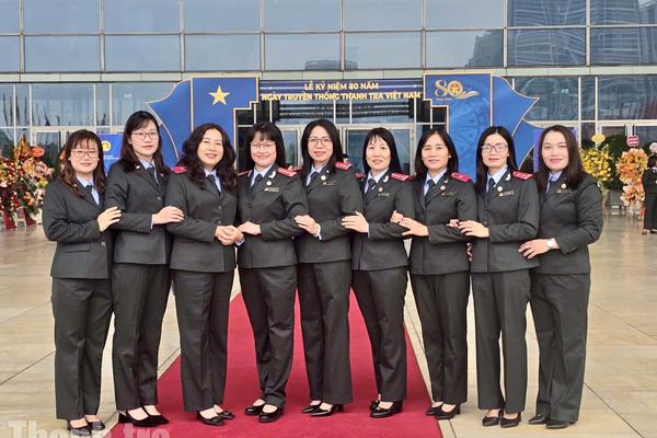 Phụ nữ Ban Tiếp công dân Trung ương: Mềm mại trong ứng xử, vững vàng nơi tuyến đầu tiếp công dân