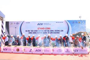 Yêu cầu thi công nâng cấp sân bay Liên Khương phải theo hướng “tính bằng giờ, không tính bằng ngày”