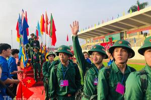 Chủ tịch UBND tỉnh Khánh Hòa Trần Phong dự lễ giao nhận quân năm 2026