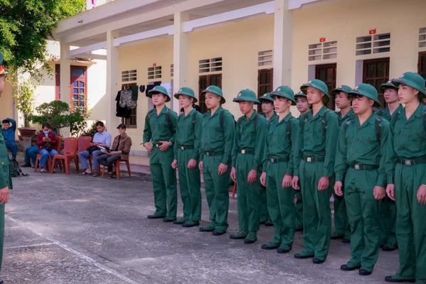 Tuổi trẻ xứ Nghệ và xứ Thanh sẵn sàng lên đường bảo vệ Tổ quốc