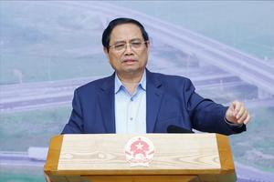 Thủ tướng: Đầu tư các tuyến cao tốc trục ngang, đường sắt kết nối với sân bay Long Thành