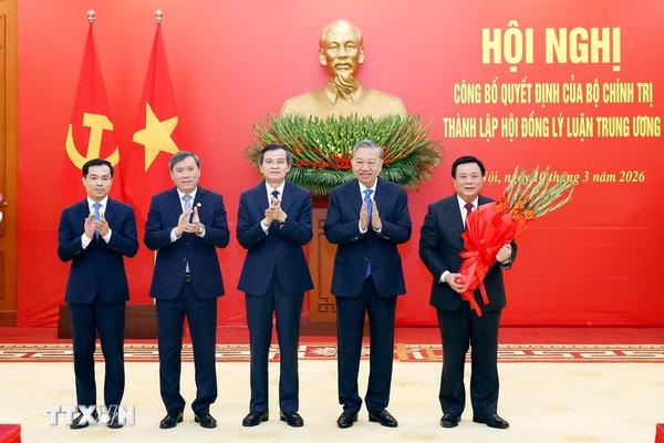 Tổng Bí thư dự hội nghị công bố thành lập Hội đồng Lý luận Trung ương