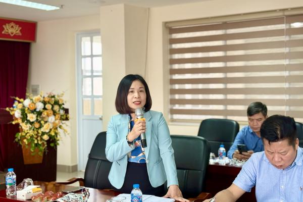 Hoàn thiện cơ chế bảo vệ, khen thưởng người tố cáo tham nhũng, lãng phí, tiêu cực