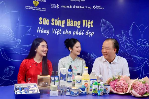 "Sức sống hàng Việt" mở kênh tiêu thụ mới qua livestream bán hàng