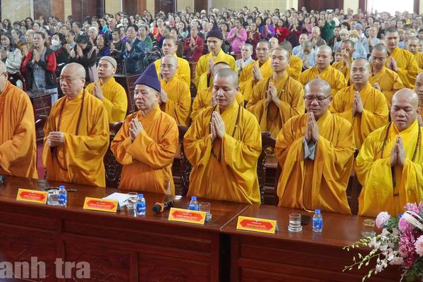 Mọi sự cúng dường của Phật tử dành cho tăng, ni sinh đều rất trân quý!