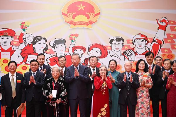 99,38% cử tri cả nước đi bỏ phiếu bầu cử đại biểu Quốc hội và HĐND các cấp