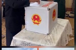 Kỳ 5: Khi tiếng chuông nhà thờ hòa nhịp lá phiếu Nhân dân