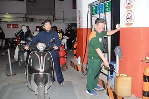 Tích trữ xăng dầu: Hiểm họa chực chờ và chế tài pháp lý nghiêm khắc