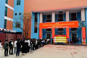 Tổ chức điểm bỏ phiếu tại trường giúp sinh viên hiểu rõ hơn trách nhiệm công dân